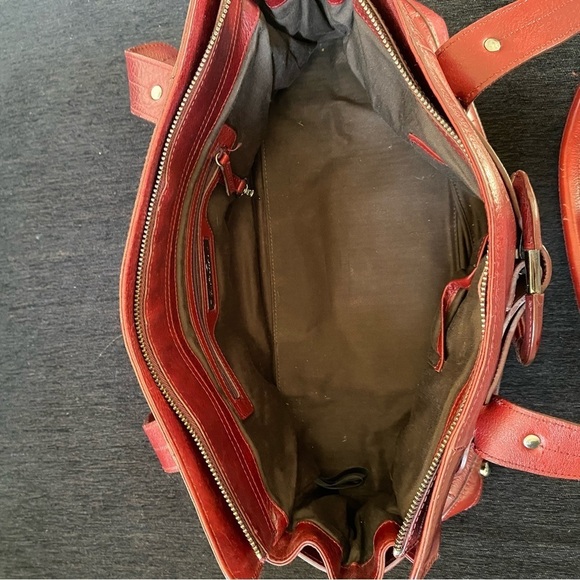 Kenneth Cole leather purse - Picture 8 of 9